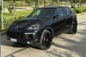 Porsche Cayenne S zi copy